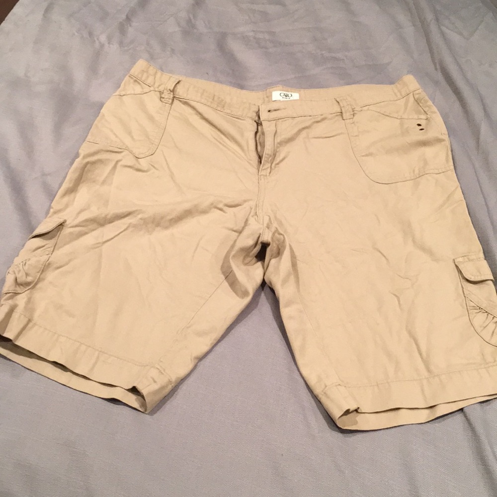 Women’s Cato Bermuda style shorts